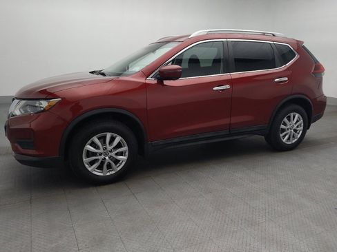 Used 2018 Nissan Rogue SV w/ Premium Package image 2