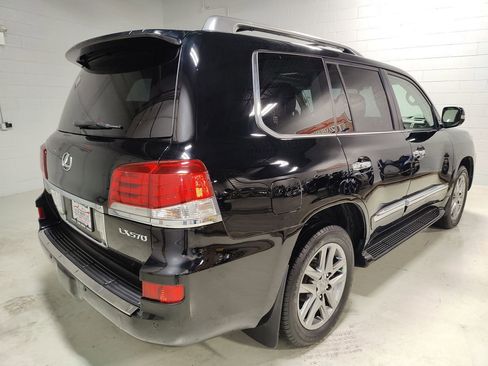 Used 2015 Lexus LX 570 4WD w/ Luxury Package image 6