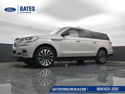 Used 2024 Lincoln Navigator L Reserve AWD/4WD image 48