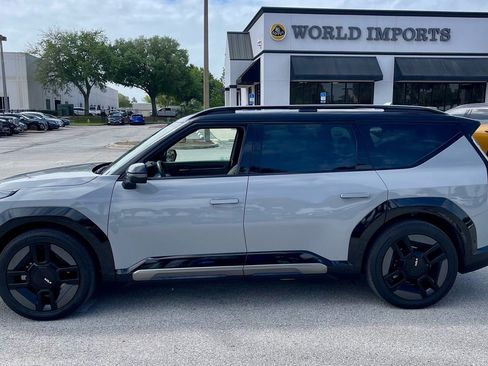 Used 2026 Kia EV9 GT-Line image 2