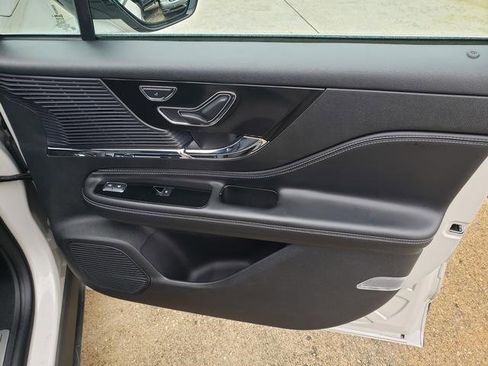 Used 2021 Lincoln Corsair AWD w/ Equipment Group 101A image 22