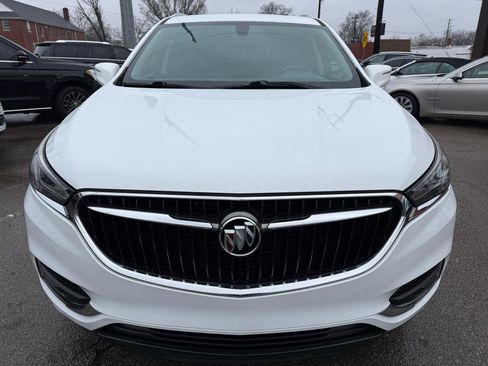 Used 2018 Buick Enclave Essence image 11