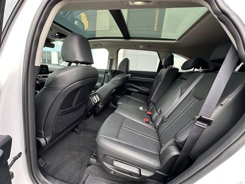 Used 2025 Kia Sorento S w/ Panoramic Sunroof Package image 15