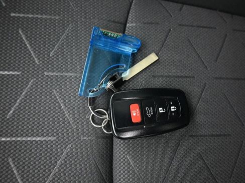 Used 2024 Toyota RAV4 XLE w/ Convenience Package AWD/4WD image 53