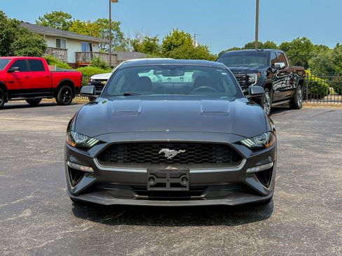 Used 2020 Ford Mustang Coupe w/ Equipment Group 101A RWD image 4