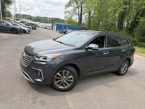 Used 2017 Hyundai Santa Fe SE w/ SE Premium Package 02 image 4