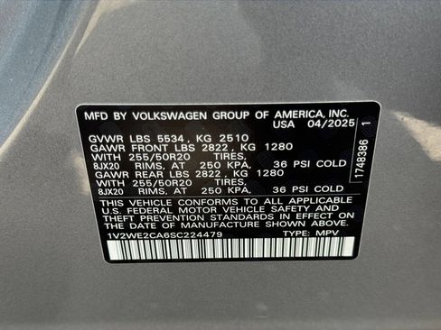 Used 2025 Volkswagen Atlas Cross Sport SE FWD image 26