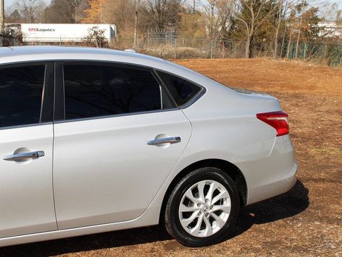 Used 2018 Nissan Sentra SV image 10