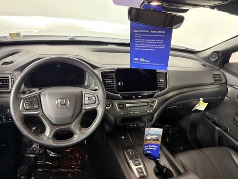 Used 2025 Honda Ridgeline TrailSport image 25