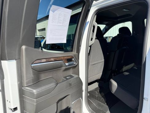 Certified 2024 GMC Sierra 1500 Elevation AWD/4WD image 10