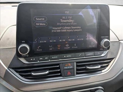 Used 2023 Nissan Altima 2.5 SR image 14