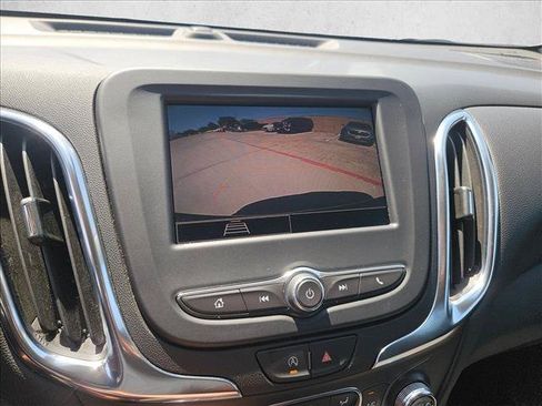 Used 2024 Chevrolet Equinox LT FWD image 19