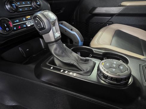 Used 2022 Ford Bronco Wildtrak AWD/4WD image 28