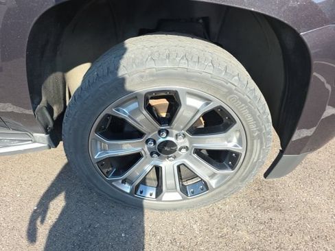 Used 2017 Chevrolet Tahoe LS w/ Enhanced Driver Alert Package AWD/4WD image 7