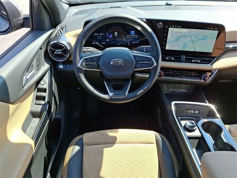 New 2026 Chevrolet Equinox ACTIV image 8