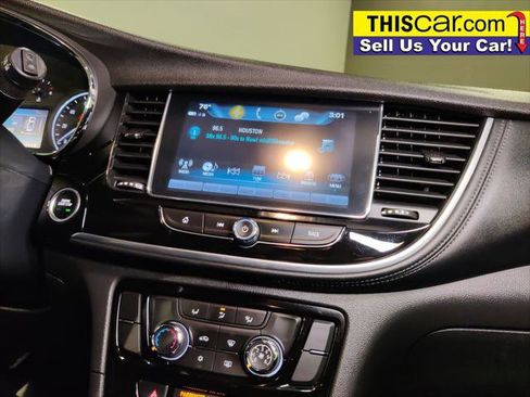 Used 2021 Buick Encore Preferred FWD image 19