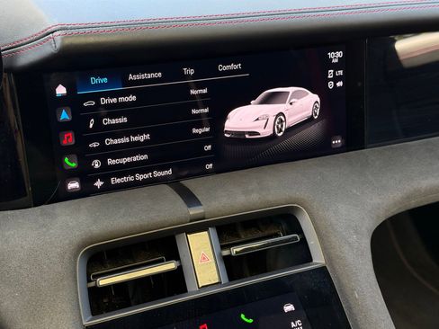 Certified 2024 Porsche Taycan GTS AWD/4WD image 21