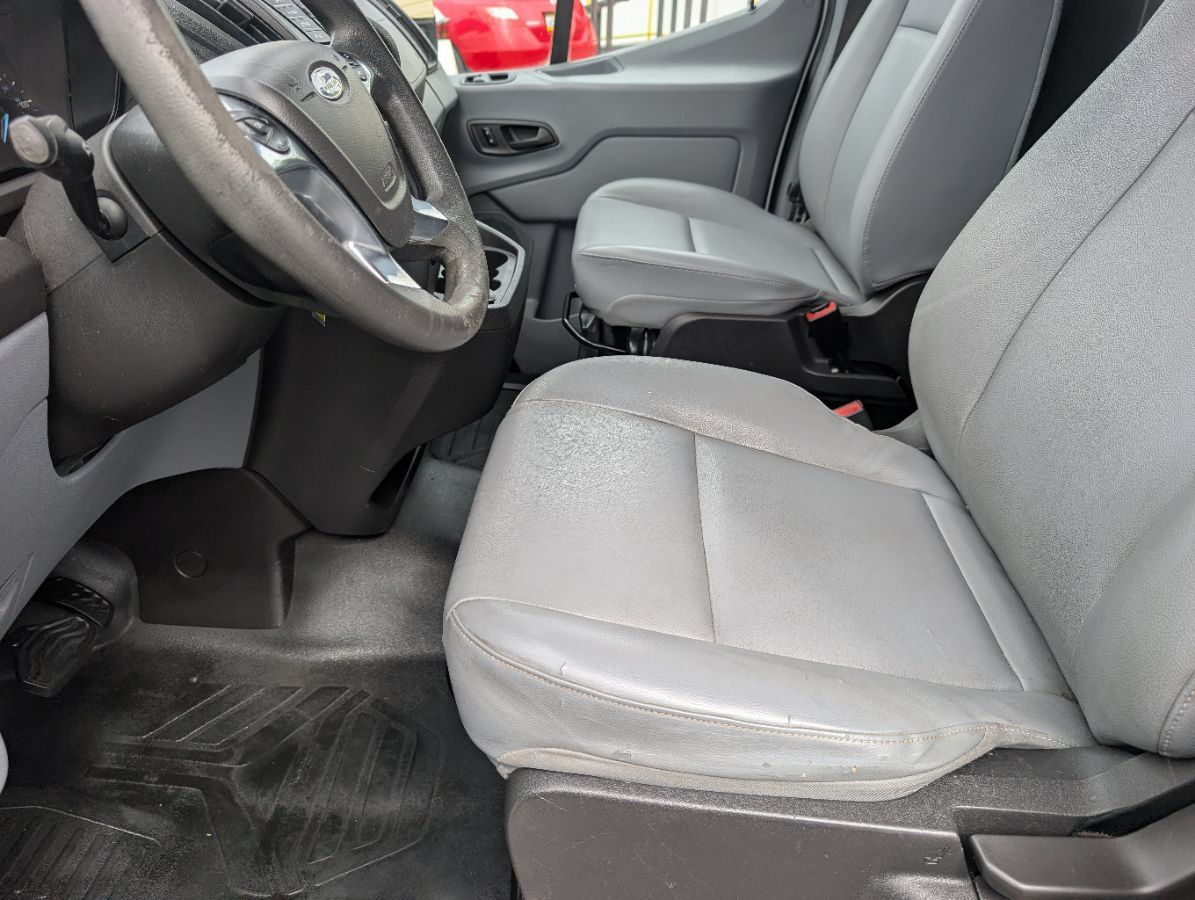 Used 2018 Ford Transit 250 148 Medium Roof RWD image 18