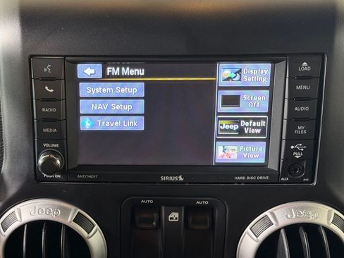 Used 2016 Jeep Wrangler Sahara w/ Connectivity Group AWD/4WD image 20