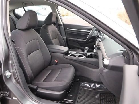 Used 2023 Nissan Altima 2.5 SV image 24