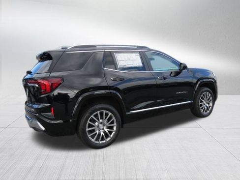 New 2026 GMC Terrain Denali w/ LPO, Floor Liner Package image 7