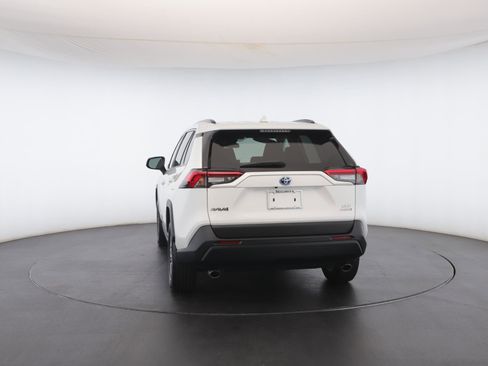 Used 2022 Toyota RAV4 XLE image 23