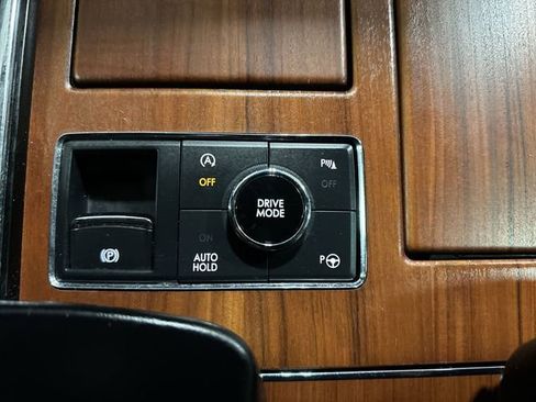 Used 2020 Lincoln Navigator Reserve w/ Equipment Group 208A Reserve image 34