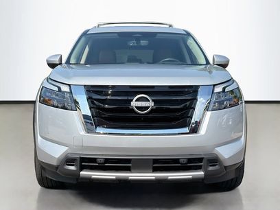 Used 2025 Nissan Pathfinder Platinum w/ Cargo Package