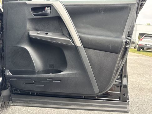 Used 2017 Toyota RAV4 LE w/ All Weather Liner Package image 22