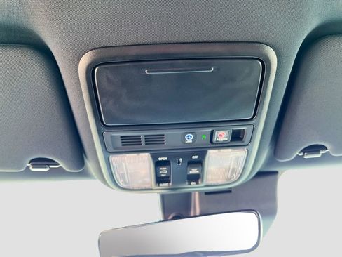 Used 2025 Honda Passport Black Edition image 23