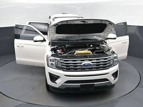 Used 2019 Ford Expedition XLT w/ Equipment Group 202A RWD image 53