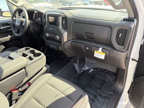 New 2026 GMC Sierra 2500 Pro w/ Convenience Package RWD image 25