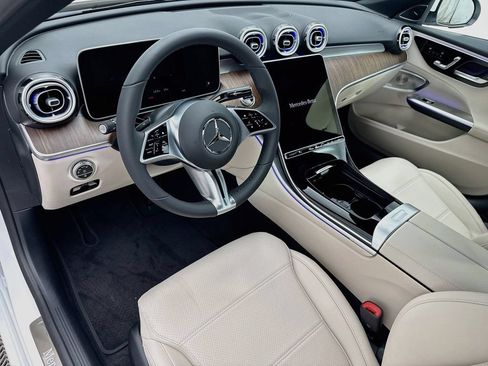 Used 2026 Mercedes-Benz C 300 4MATIC Sedan image 9