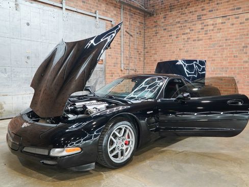 Used 2003 Chevrolet Corvette Z06 w/ Memory Package, 3 Drivers RWD image 26