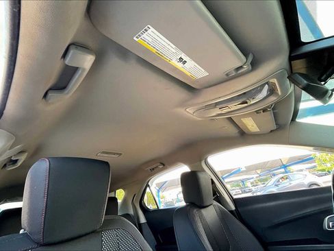 Used 2017 Chevrolet Equinox LT w/ Convenience Package image 13