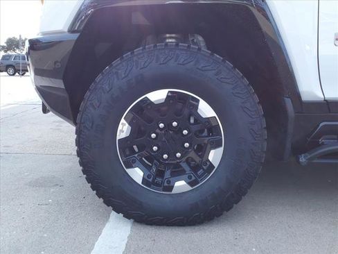 New 2025 GMC Hummer EV 3X w/ Extreme Off-Road Package image 25