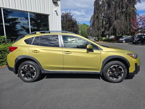 Certified 2021 Subaru Crosstrek 2.0i Premium w/ Popular Package #2 AWD/4WD image 3