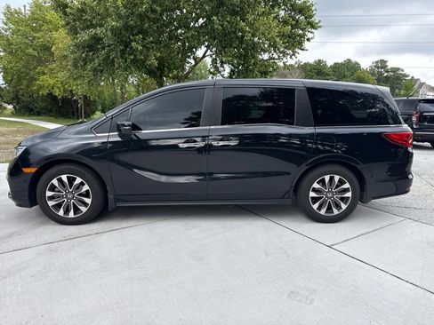 Used 2023 Honda Odyssey EX-L image 4
