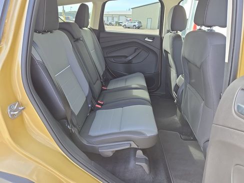 Used 2015 Ford Escape SE AWD/4WD image 16