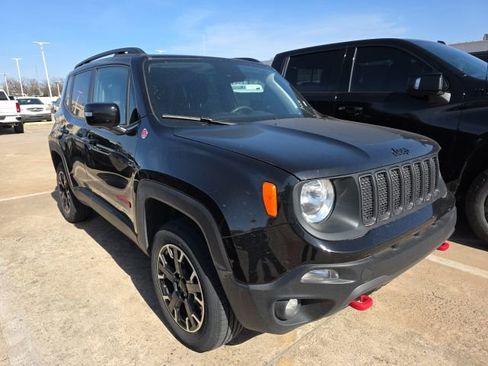 Used 2023 Jeep Renegade Trailhawk image 7