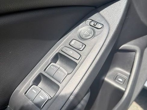 Used 2022 Honda Accord Sport image 9