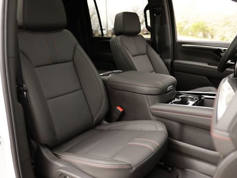 New 2026 Chevrolet Suburban RST w/ Comfort Package AWD/4WD image 38