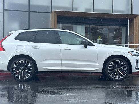 New 2026 Volvo XC60 B5 Ultra w/ Protection Package Premier AWD/4WD image 8