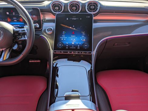 Used 2024 Mercedes-Benz GLC 43 AMG 4MATIC image 29