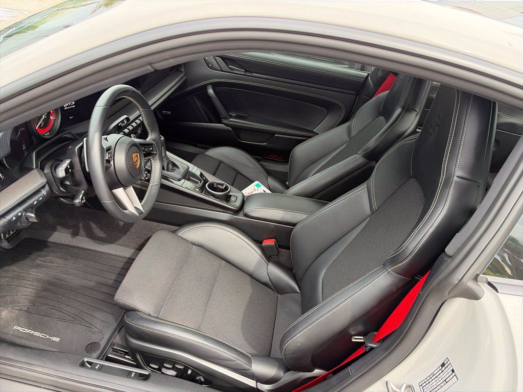 Certified 2023 Porsche 911 GT3 RWD image 4