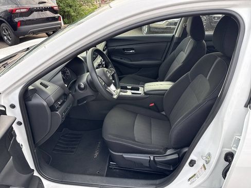 Used 2024 Nissan Sentra SV FWD image 18