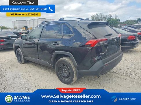 Used 2020 Toyota RAV4 LE image 3
