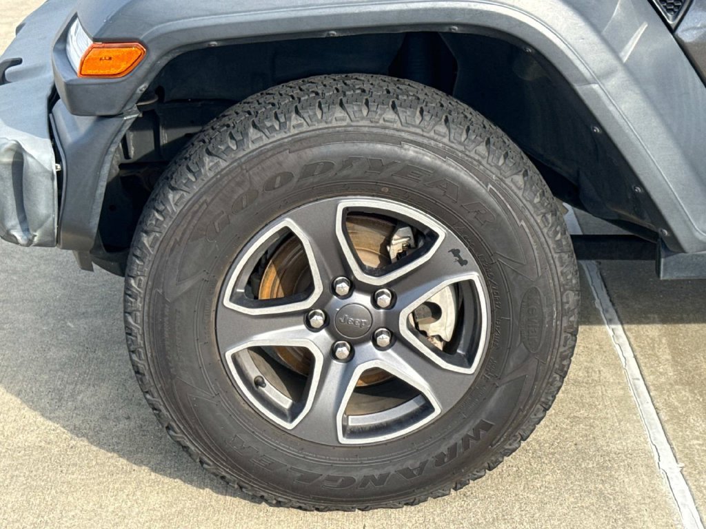 Used 2018 Jeep Wrangler Unlimited Sport S AWD/4WD image 5