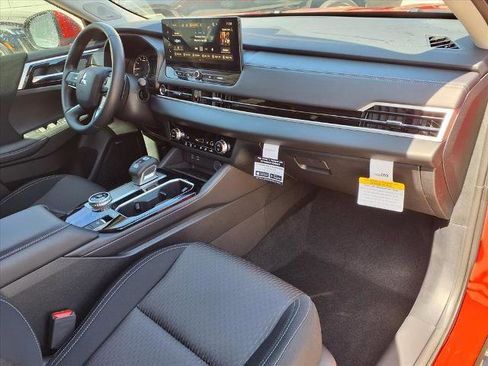 New 2026 Mitsubishi Outlander ES FWD image 8