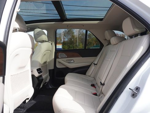 Used 2022 Mercedes-Benz GLE 350 4MATIC image 36